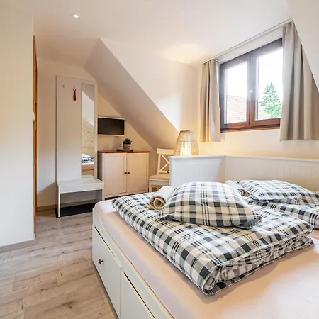 Hamr Divci Kamen Πανδοχείο Kremze