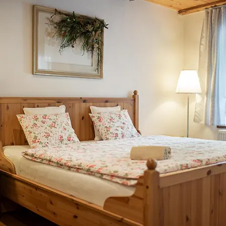 Hamr Divci Kamen Πανδοχείο