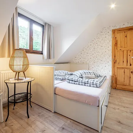 Hamr Divci Kamen Πανδοχείο Kremze