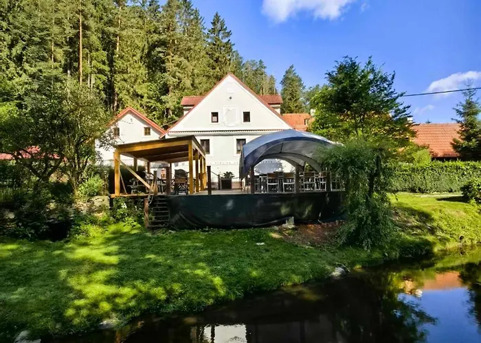 Värdshus Hamr Divci Kamen Kremze